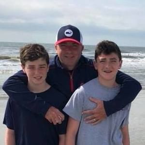 Meet your Posher, Victor